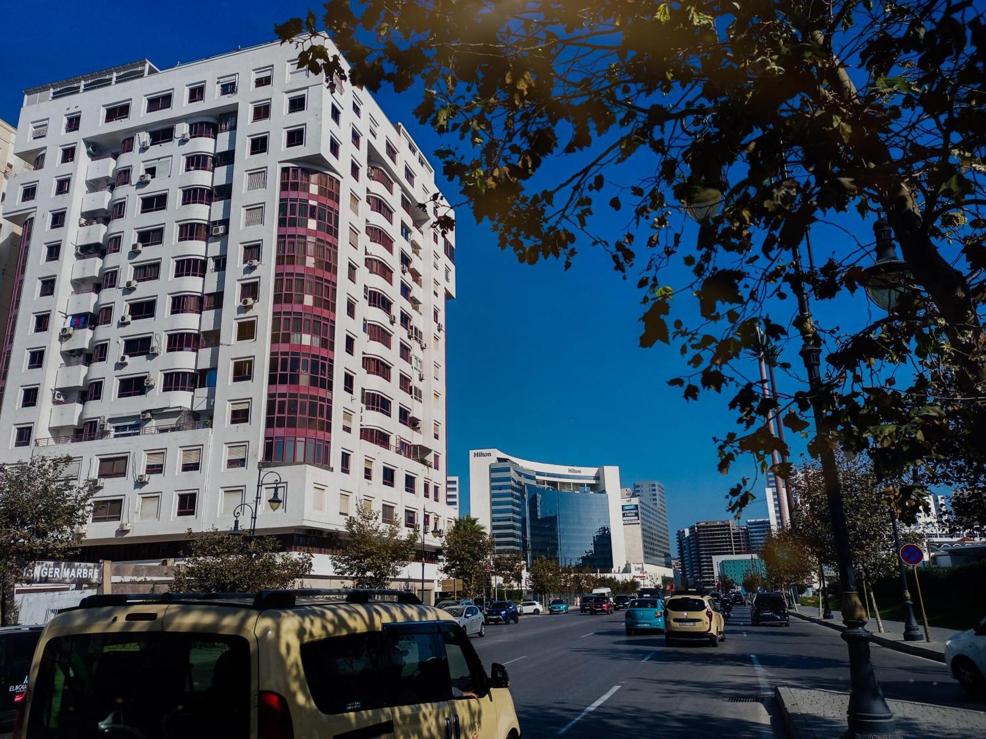 Nouveau Appartement Au Plein Centre Ville En Face Hilton & La Gare De Train Tgv M2 Tanger Buitenkant foto